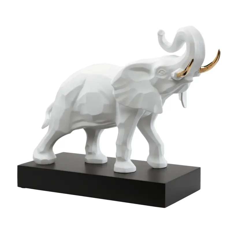 Populair Porseleinen figuur 'Majestic Elephant 3' van Goebel 43x57x25cm